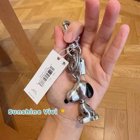 NWT COACH X Peanuts Snoopy Keychain/Handbag Charm CBH28 Silver - Picture 1 of 5